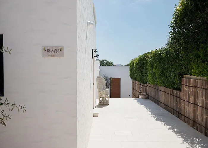 Perfektes In Mit Privatem Pool By Interhome * Бале
